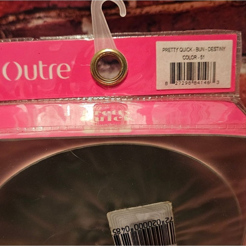 Outre - Pretty Quick- Bun- Destiny -‎ 51 Gray. Premium synthetic fiber - Picture 8 of 10